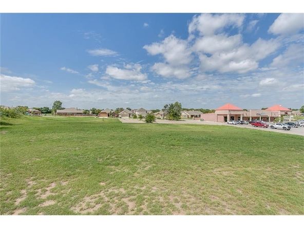 1315 Lauren, Granbury, TX 76048